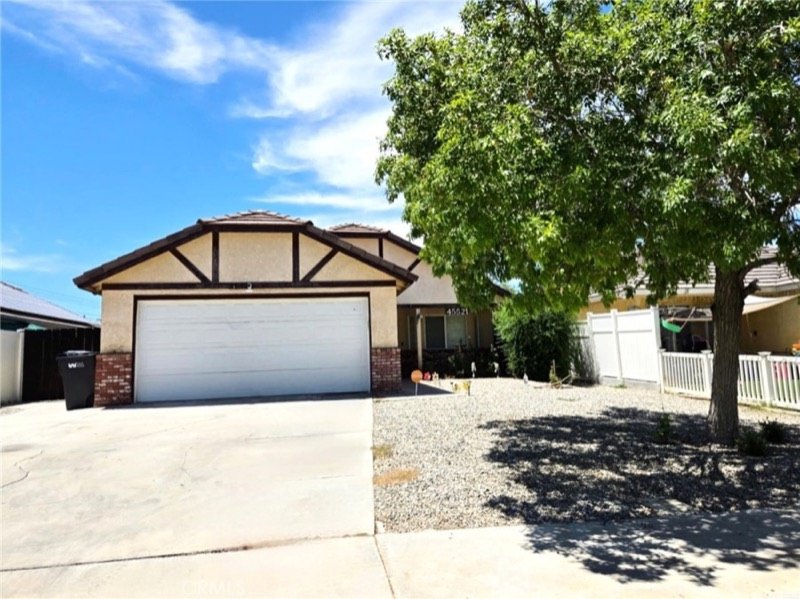 45521 13th Street West, Lancaster